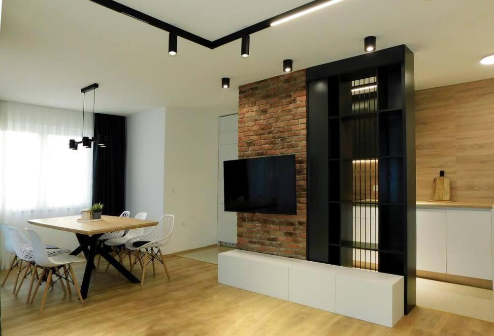 Queen'S Luxury Apartment Ohrid Bagian luar foto